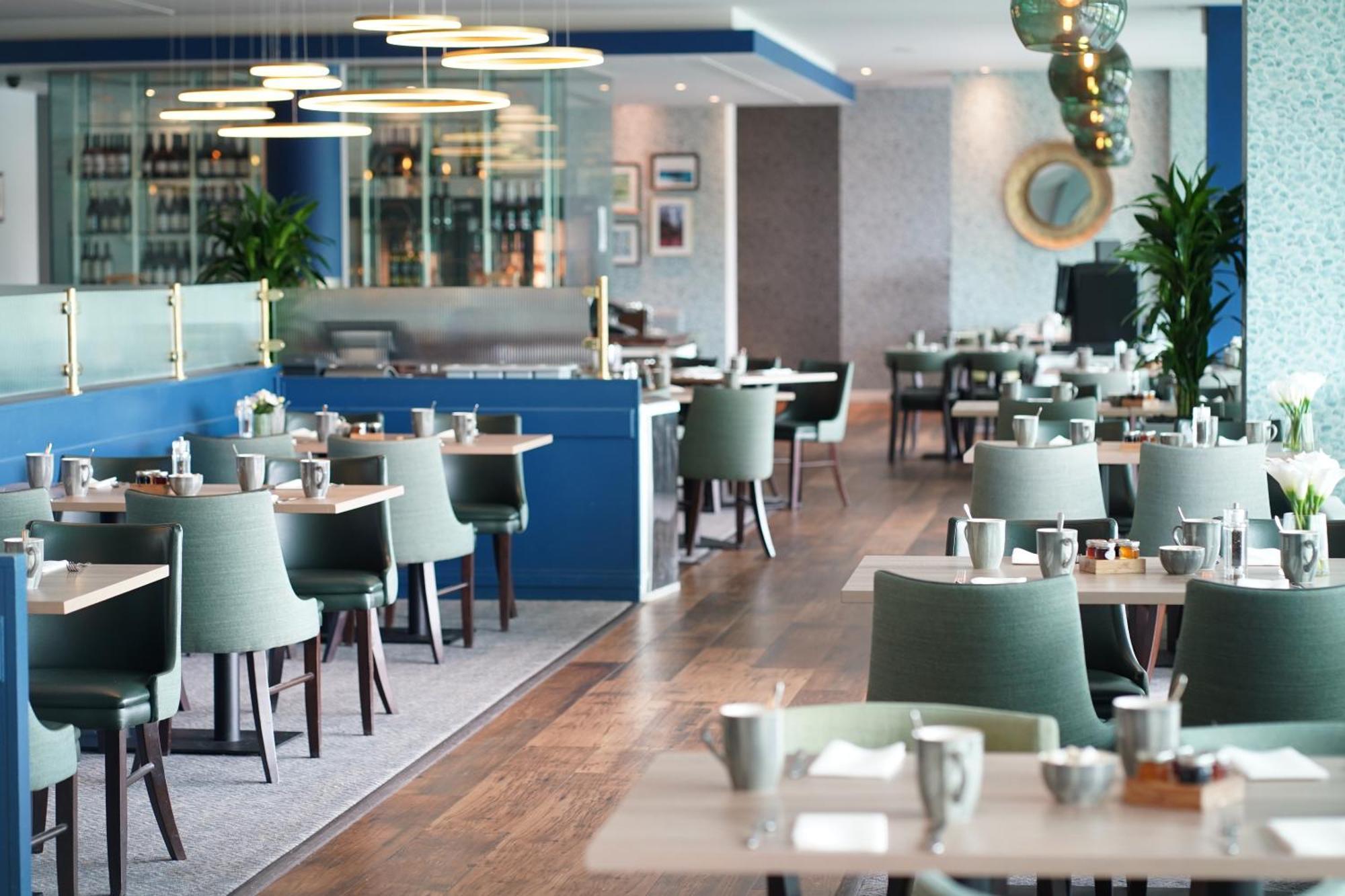 سيرنسيستر De Vere Cotswold Water Park Apartments المظهر الخارجي الصورة