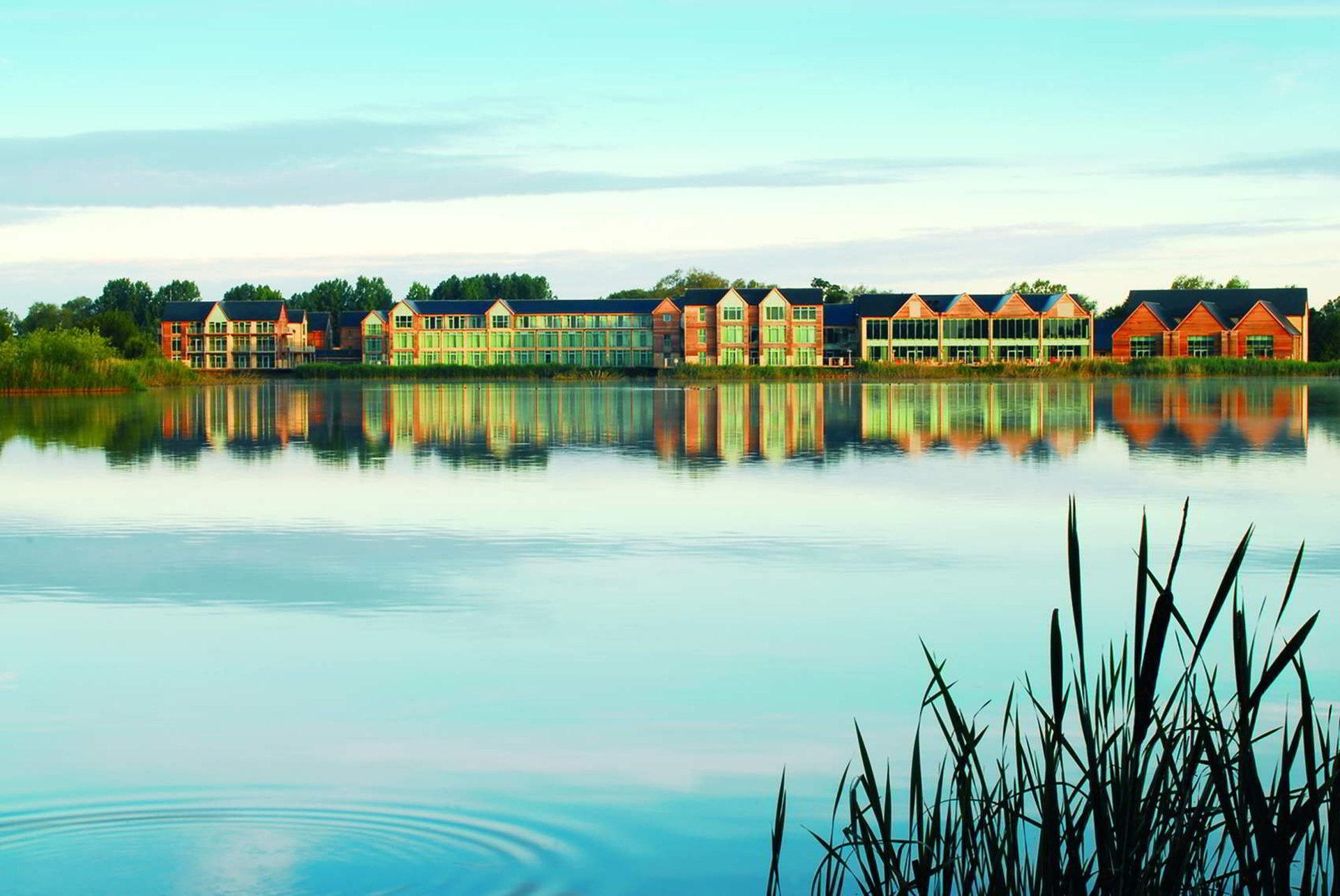 سيرنسيستر De Vere Cotswold Water Park Apartments المظهر الخارجي الصورة