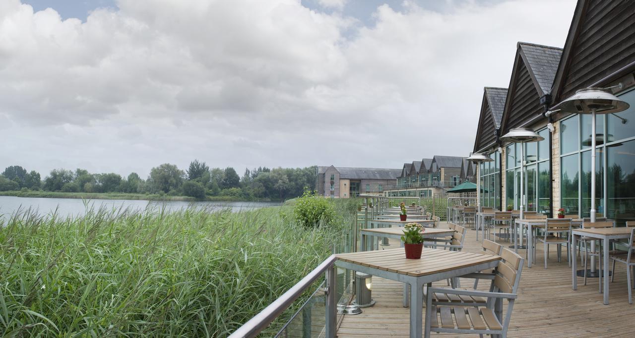 سيرنسيستر De Vere Cotswold Water Park Apartments المظهر الخارجي الصورة